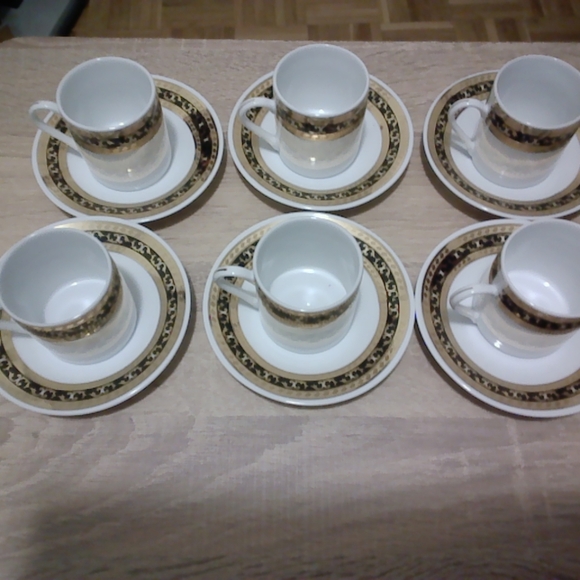 ESPRESSO CUPS AND SAUCERS - Picture 5 of 9